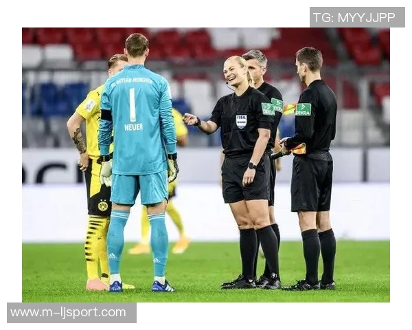 足球国家一级裁判的职责与挑战解析及其在比赛中的重要性探讨